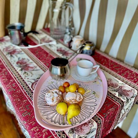 אלוורדי Amoj B&B And Guest House מראה חיצוני תמונה