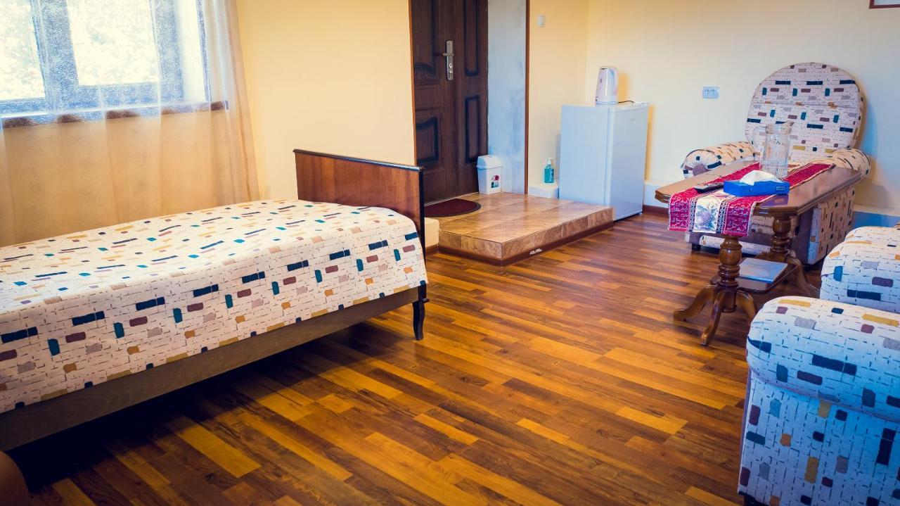אלוורדי Amoj B&B And Guest House מראה חיצוני תמונה