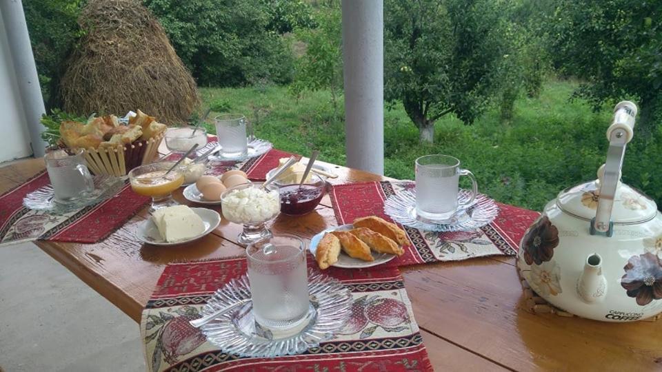 אלוורדי Amoj B&B And Guest House מראה חיצוני תמונה