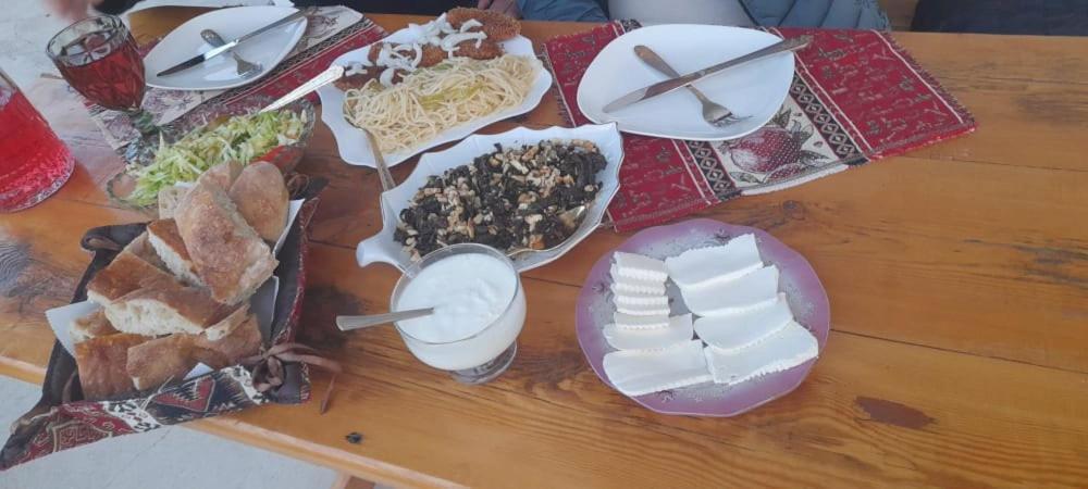 אלוורדי Amoj B&B And Guest House מראה חיצוני תמונה